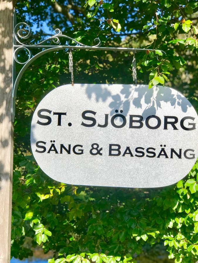 Sjoeborg Saeng & Bassaeng Acomodação com café da manhã Munka-Ljungby Exterior foto